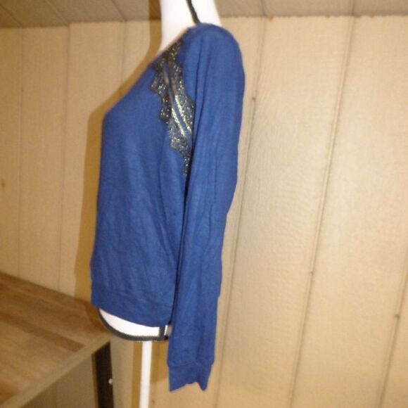 Ultra Flirt Junior’s Lace Trim Reglan  Pullover S - Picture 5 of 8